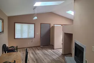 115 Fairview Ave, Rockford, IL 61108 - Photo 9