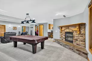 414 Castlewynd Dr, Loves Park, IL 61111 - Photo 43