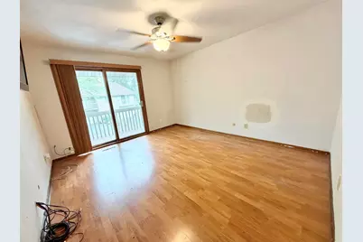4689 High Point Dr #8, Rockford, IL 61114 - Photo 3