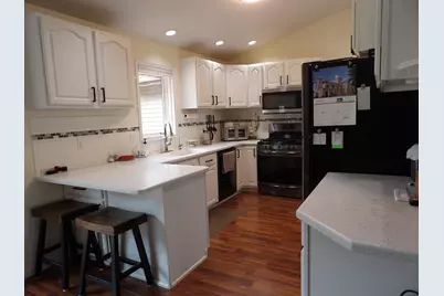 538 Sandra Circle, Freeport, IL 61032 - Photo 7