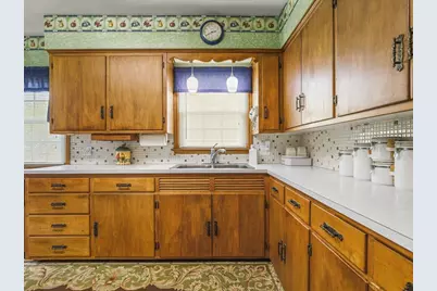 205 St. Louis Avenue, Rockford, IL 61104 - Photo 13