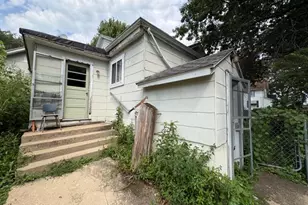 201 S Barber Ave, Polo, IL 61064 - Photo 37