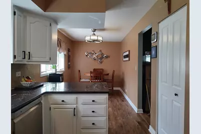 834 Shawnee Trail, Lake in the Hills, IL 60156 - Photo 25