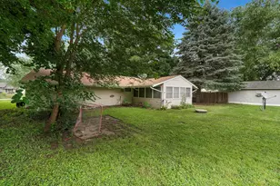 225 E 4th St, Byron, IL 61010 - Photo 37
