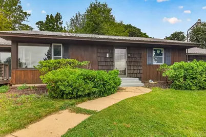 576 Timber Hills Drive, Freeport, IL 61032 - Photo 7