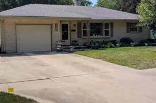4537 Pembrooke Pl, Rockford, IL 61108 - Photo 1