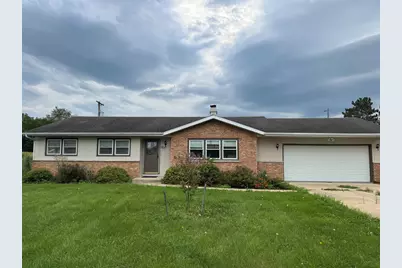 527 Timber Hills Drive, Freeport, IL 61032 - Photo 1