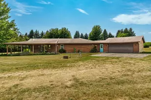 608 N 2nd St, Holcomb, IL 61043 - Photo 75