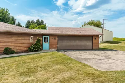 608 N 2nd Street, Holcomb, IL 61043 - Photo 3