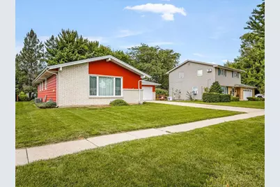215 Lynne Lane, Belvidere, IL 61008 - Photo 3