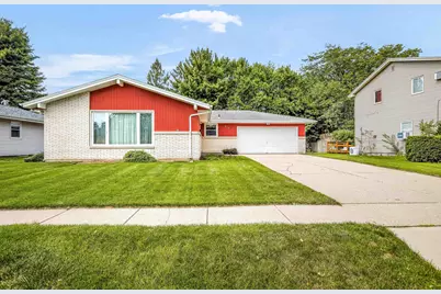 215 Lynne Lane, Belvidere, IL 61008 - Photo 1