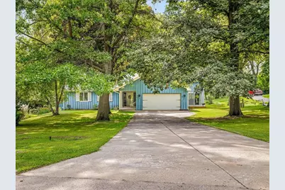 650 Coolidge Place, Rockford, IL 61107 - Photo 3