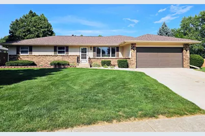 5718 Settlers Close, Loves Park, IL 61111 - Photo 1