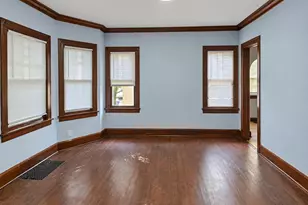 324 Paris Ave, Rockford, IL 61107 - Photo 5