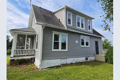 856 W American Street, Freeport, IL 61032 - Photo 21