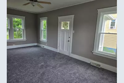 856 W American Street, Freeport, IL 61032 - Photo 15