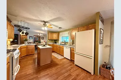 5683 Buttercup Lane, Machesney Park, IL 61115 - Photo 11
