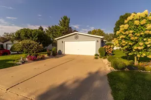 610 Eastwood Ln, Belvidere, IL 61008 - Photo 29