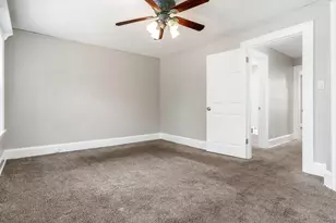 229 N Gardiner Ave, Rockford, IL 61107 - Photo 17