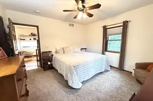 209 S West St, Galena, IL 61036 - Photo 9