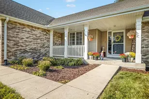 6783 N Summit Dr, Byron, IL 61010 - Photo 5
