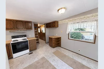 513 Spruce Drive, Belvidere, IL 61008 - Photo 5