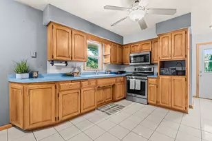 5655 Santa Fe Trail, Rockford, IL 61109 - Photo 9