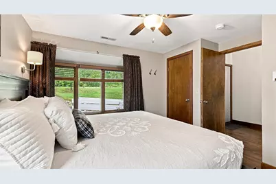 104 Plum Cove Drive, Galena, IL 61036 - Photo 15