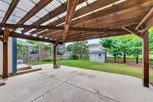 221 Julie Ln, Hampshire, IL 60140 - Photo 17