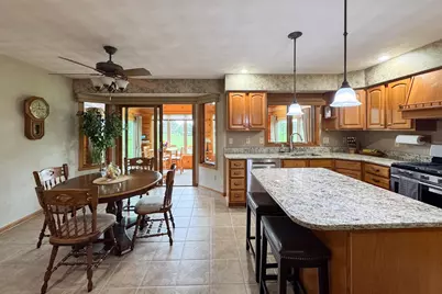 3421 Cobblestone, Belvidere, IL 61008 - Photo 5