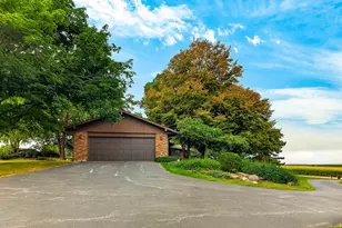 5723 N Mulford Rd, Monroe Center, IL 61052 - Photo 3