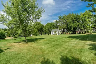 4398 Falcon Dr, Byron, IL 61010 - Photo 41