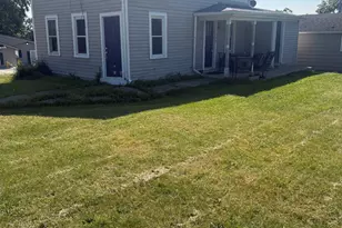 240 E Blackhawk Dr, Byron, IL 61010 - Photo 3