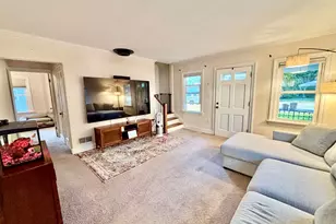 715 River Ln, Loves Park, IL 61111 - Photo 5