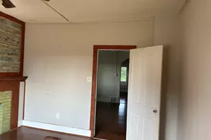 34 3rd St, Savanna, IL 61074 - Photo 21
