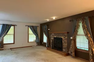 102 Hidden Valley Ct, Savanna, IL 61074 - Photo 3