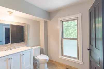 810 Warren Avenue, Belvidere, IL 61008 - Photo 35