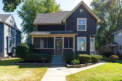 810 Warren Avenue, Belvidere, IL 61008 - Photo 1