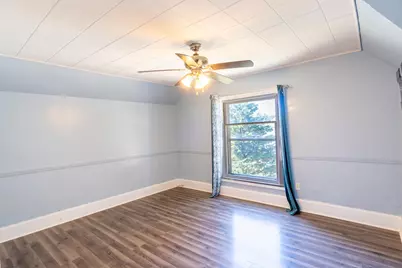 810 Warren Avenue, Belvidere, IL 61008 - Photo 39