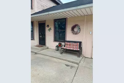 203 E Jefferson Street, Freeport, IL 61032 - Photo 9