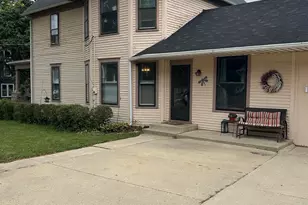 203 E Jefferson St, Freeport, IL 61032 - Photo 7