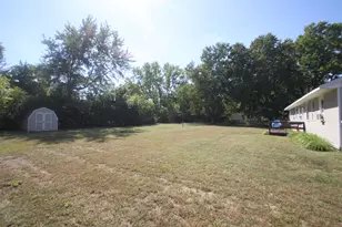 1215 42nd Ave, Rockford, IL 61109 - Photo 19
