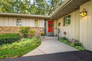 3233 Alta Vista Rd, Rockford, IL 61107 - Photo 3