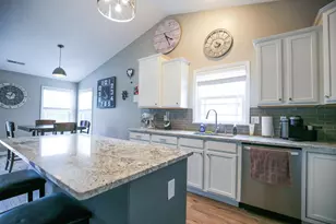 1721 W River St, Dixon, IL 61021 - Photo 23