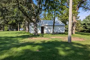 106 N Broadway St, Baileyville, IL 61007 - Photo 5