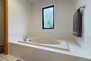 3810 Foxborough Ln, Rockford, IL 61114 - Photo 21