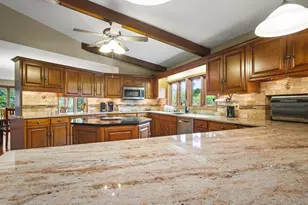7380 Kinnikinnick Dr, Roscoe, IL 61073 - Photo 15