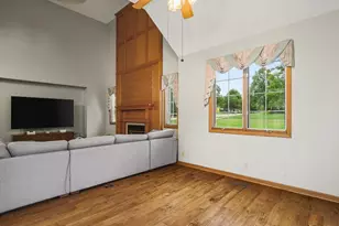 5323 Regents Park Rd, Rockford, IL 61107 - Photo 31