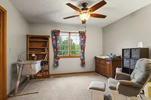5323 Regents Park Rd, Rockford, IL 61107 - Photo 45
