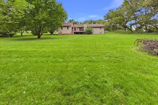 7762 Towermont Dr, Rockford, IL 61102 - Photo 33